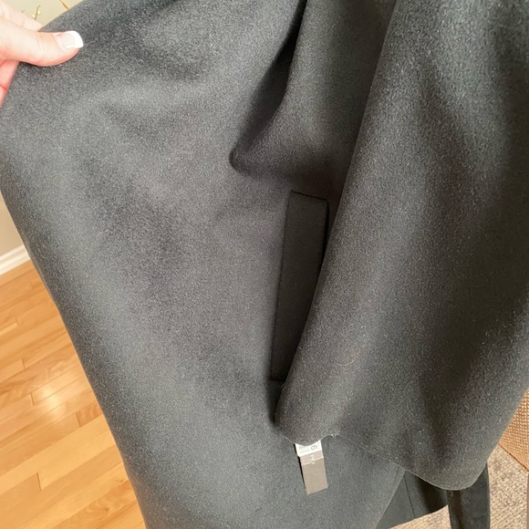 Tahari Coat - Picture 4 of 5